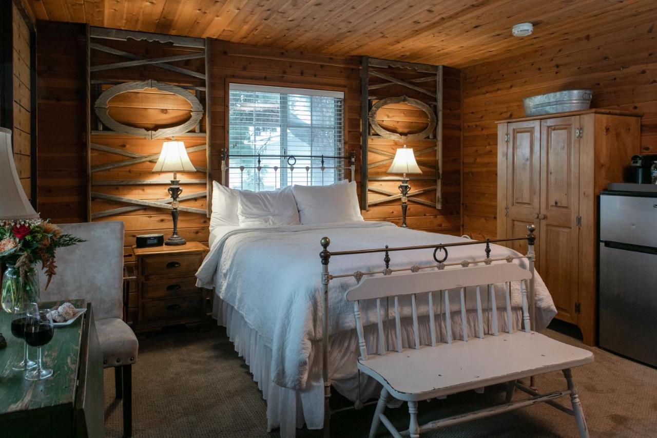 J Patrick Inn Cambria Dış mekan fotoğraf
