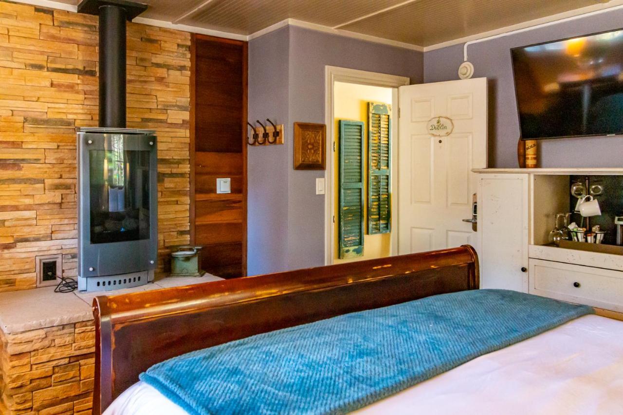 J Patrick Inn Cambria Dış mekan fotoğraf